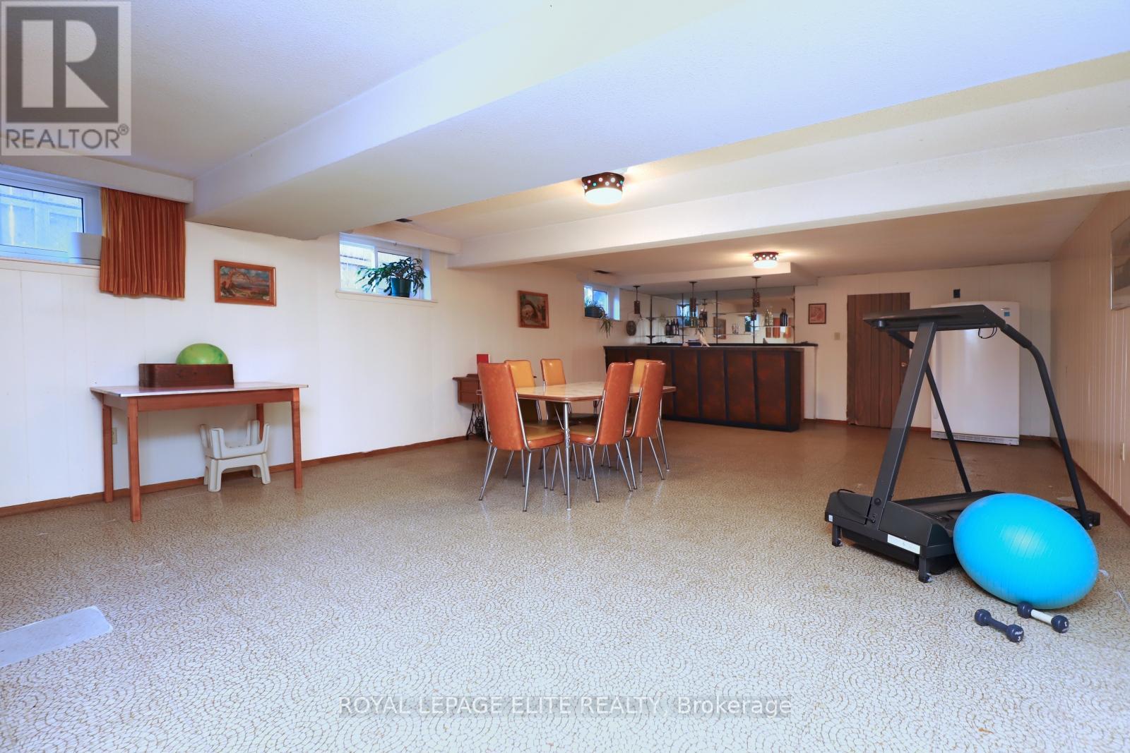 3440 Riverspray Crescent, Mississauga, Ontario  L4Y 3M7 - Photo 35 - W12457471