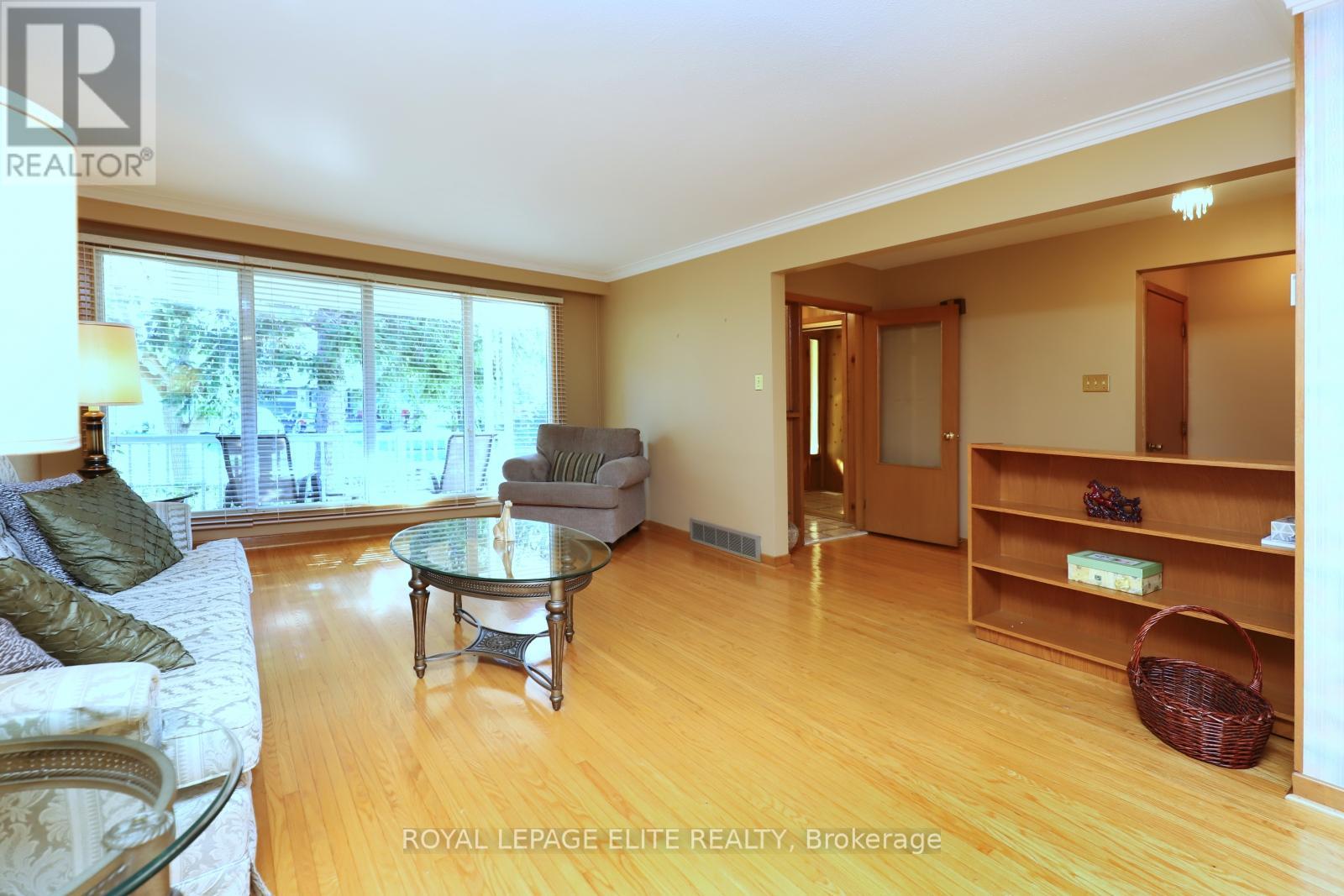 3440 Riverspray Crescent, Mississauga, Ontario  L4Y 3M7 - Photo 6 - W12457471