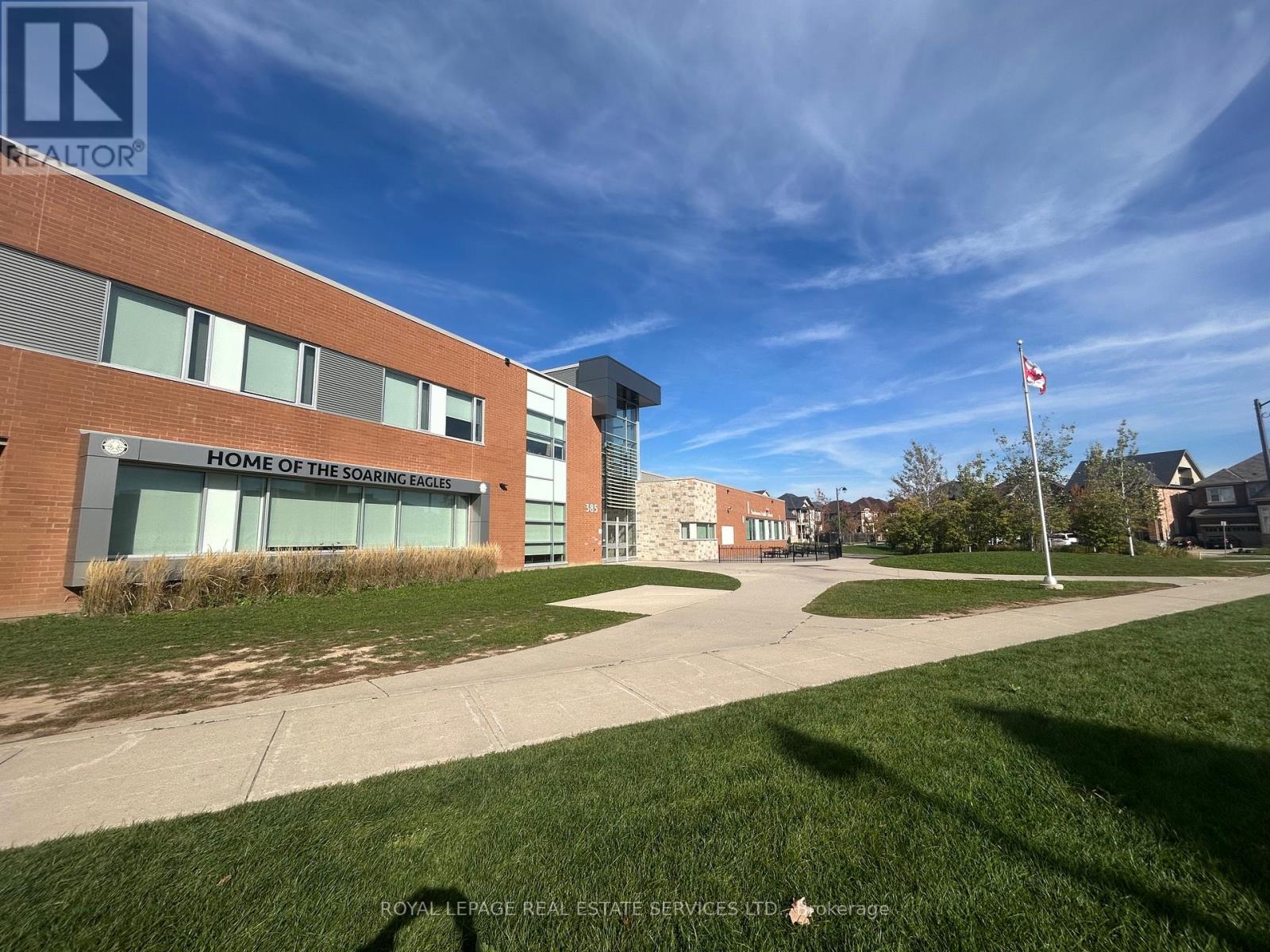 223 - 405 Dundas Street W, Oakville, Ontario  L6M 5P9 - Photo 31 - W12457490
