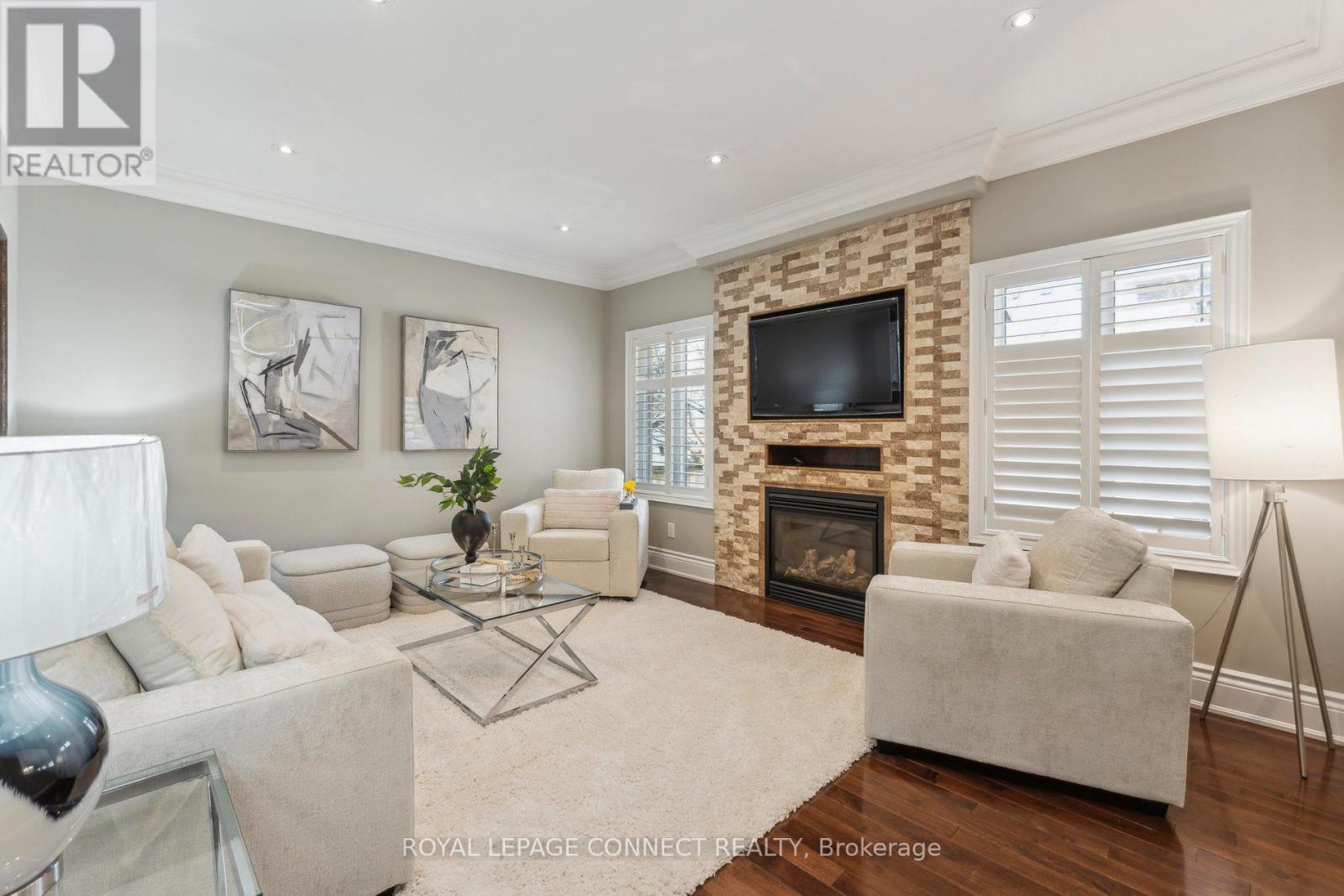 26 Antrim Court, Caledon, Ontario  L7C 1R1 - Photo 13 - W12457516