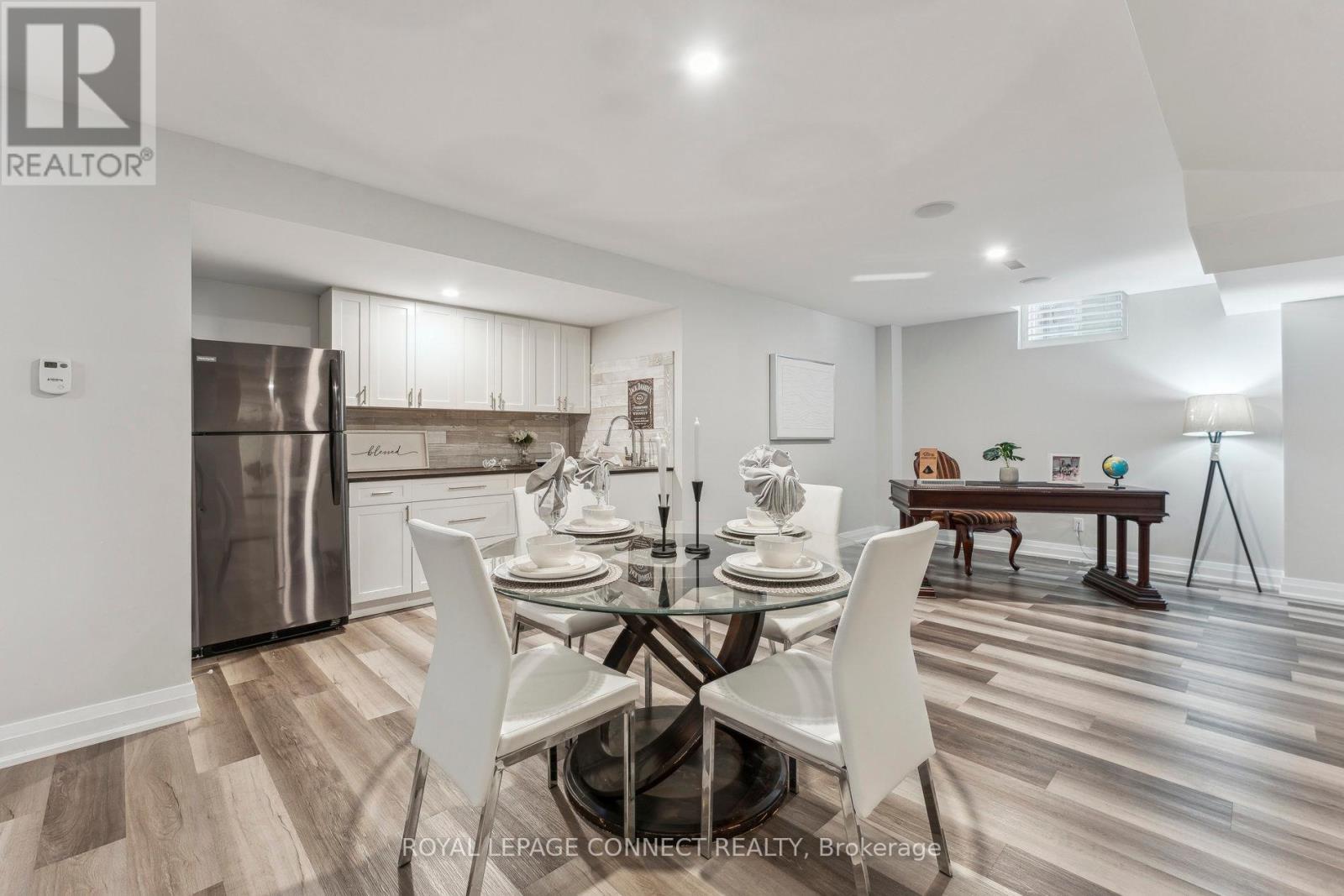 26 Antrim Court, Caledon, Ontario  L7C 1R1 - Photo 36 - W12457516