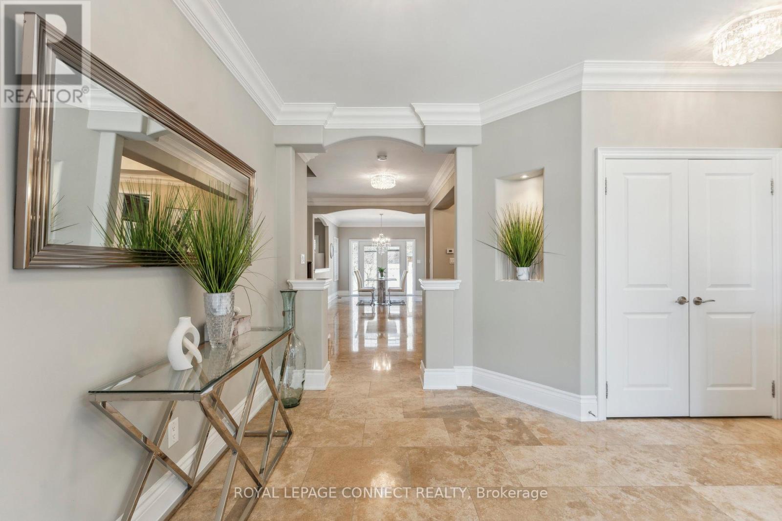 26 Antrim Court, Caledon, Ontario  L7C 1R1 - Photo 7 - W12457516