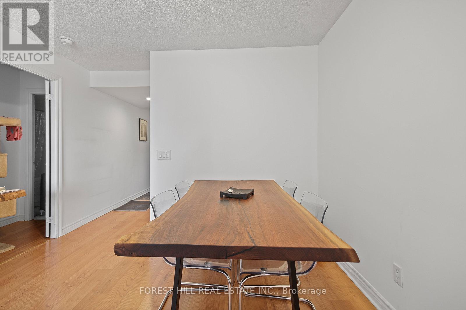 1029 - 5233 Dundas Street W, Toronto, Ontario  M9B 6M1 - Photo 11 - W12457517