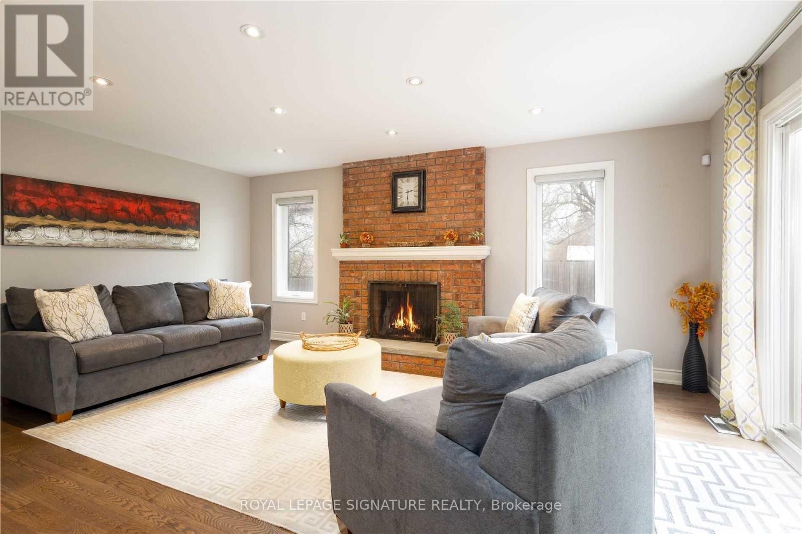74 Bonham Boulevard, Mississauga, Ontario  L5M 2N8 - Photo 18 - W12457560