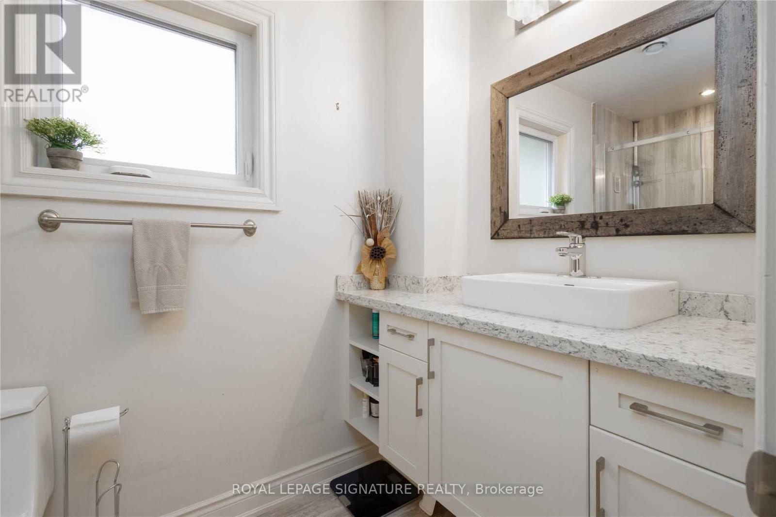 74 Bonham Boulevard, Mississauga, Ontario  L5M 2N8 - Photo 19 - W12457560