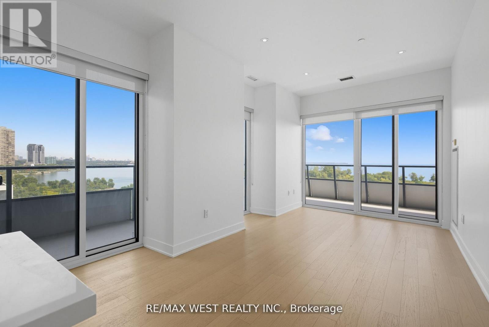 702 - 20 Shore Breeze Drive, Toronto, Ontario  M8V 0C7 - Photo 10 - W12457562