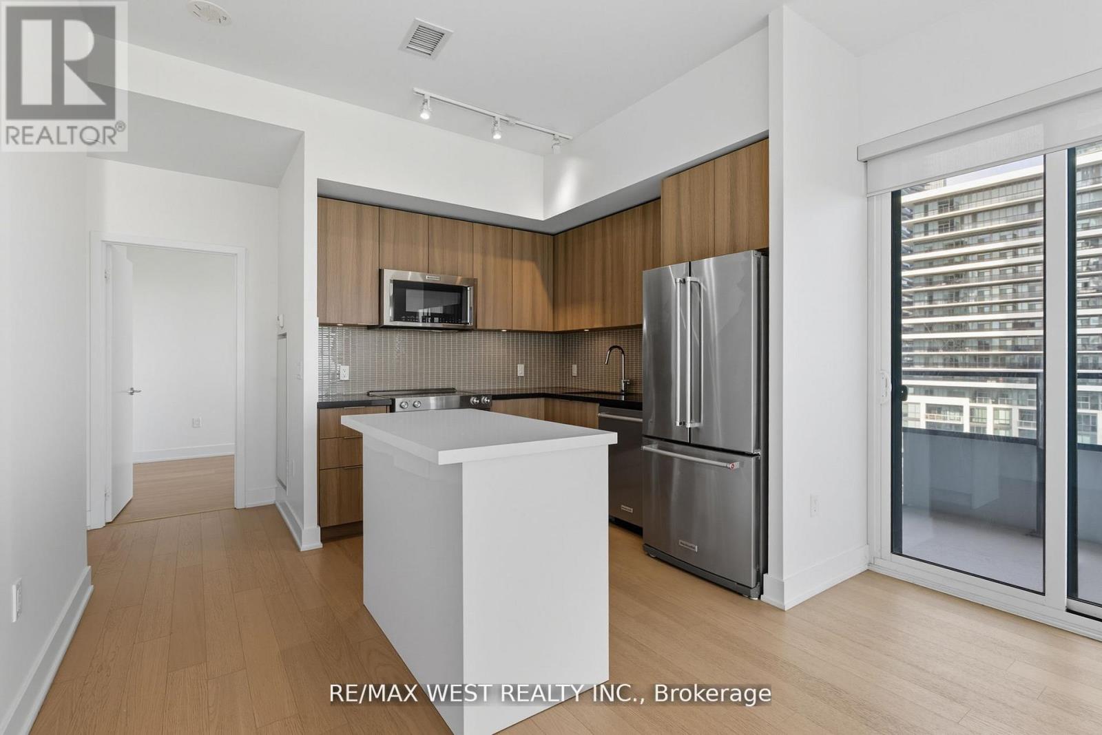 702 - 20 Shore Breeze Drive, Toronto, Ontario  M8V 0C7 - Photo 9 - W12457562