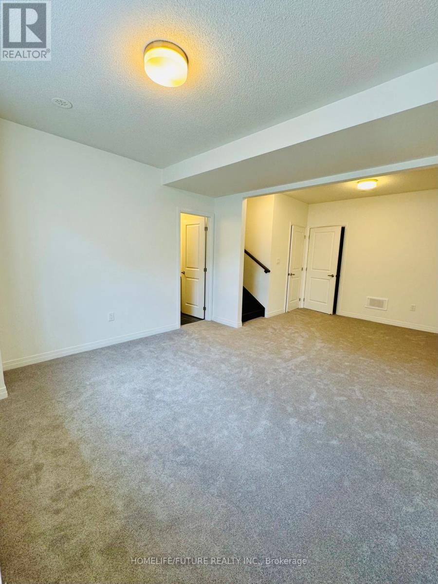 43 Moosehead Drive, Brampton, Ontario  L7A 5L9 - Photo 35 - W12457563