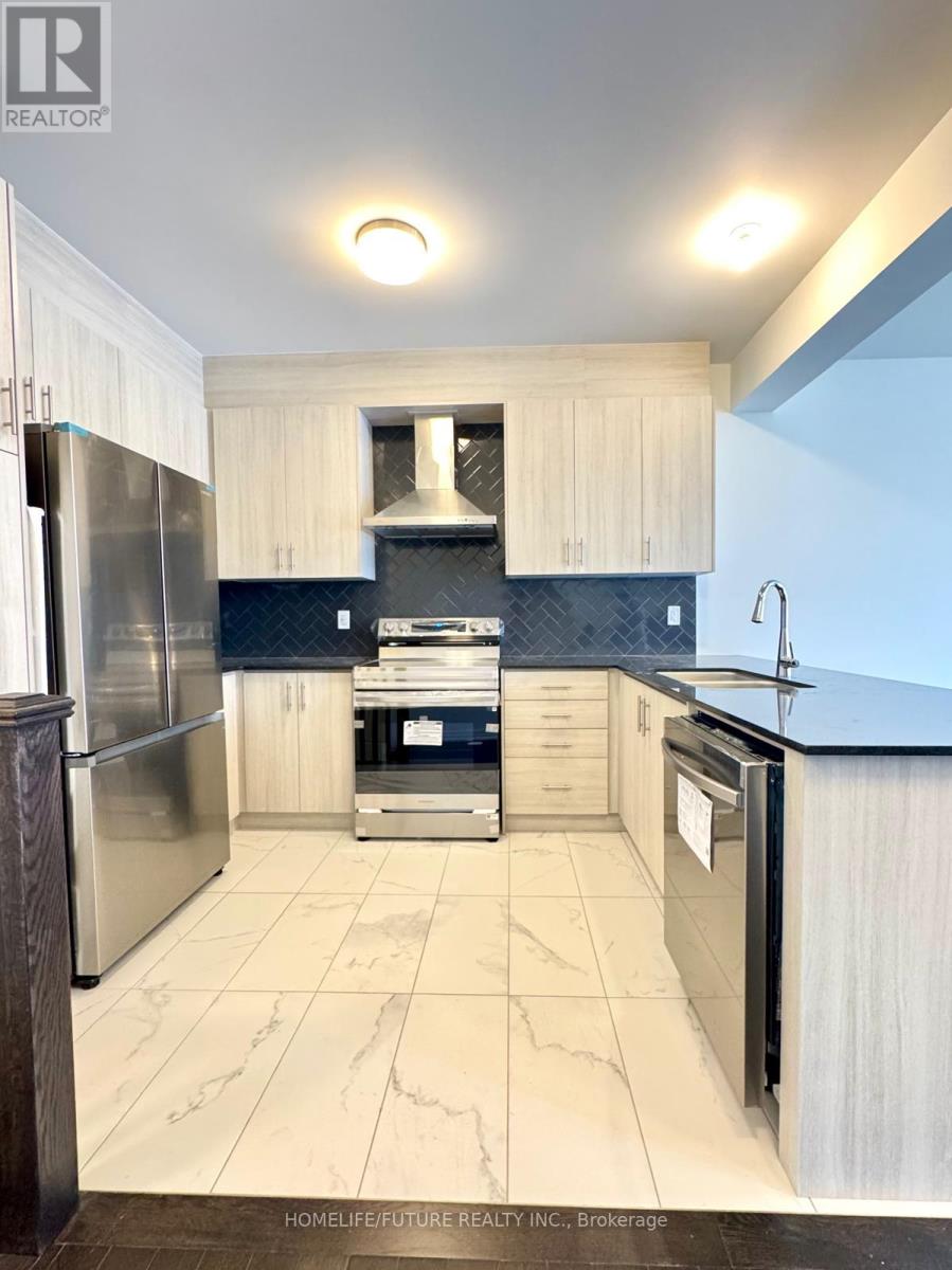 43 Moosehead Drive, Brampton, Ontario  L7A 5L9 - Photo 36 - W12457563