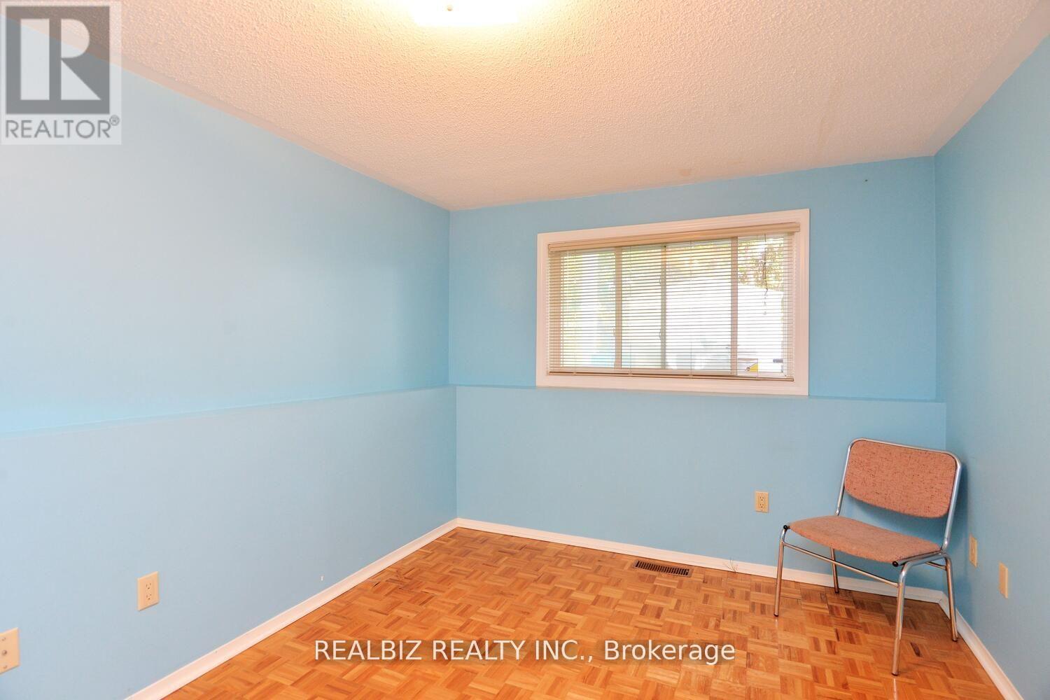 15 Milkwood Avenue, Toronto, Ontario  M9V 1M2 - Photo 28 - W12457564