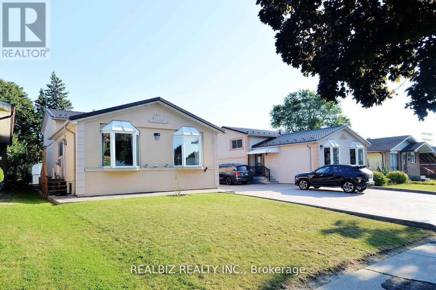 15 Milkwood Avenue, Toronto, Ontario  M9V 1M2 - Photo 3 - W12457564