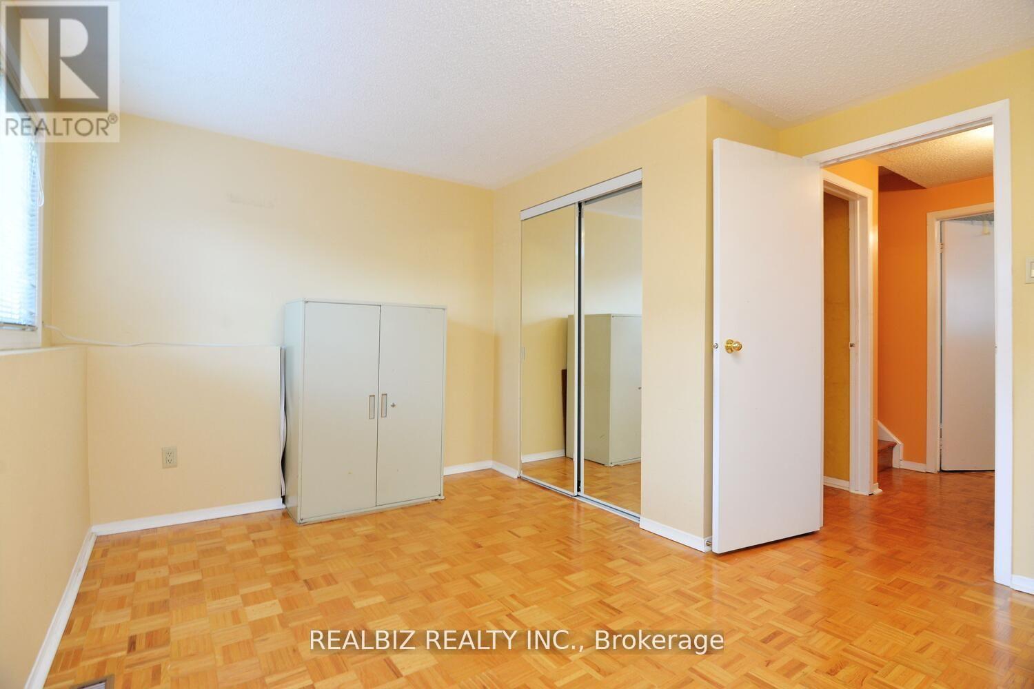 15 Milkwood Avenue, Toronto, Ontario  M9V 1M2 - Photo 30 - W12457564