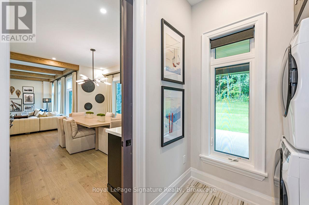 106 Dorothy Drive, Blue Mountains, Ontario  N0H 1J0 - Photo 15 - X12457607