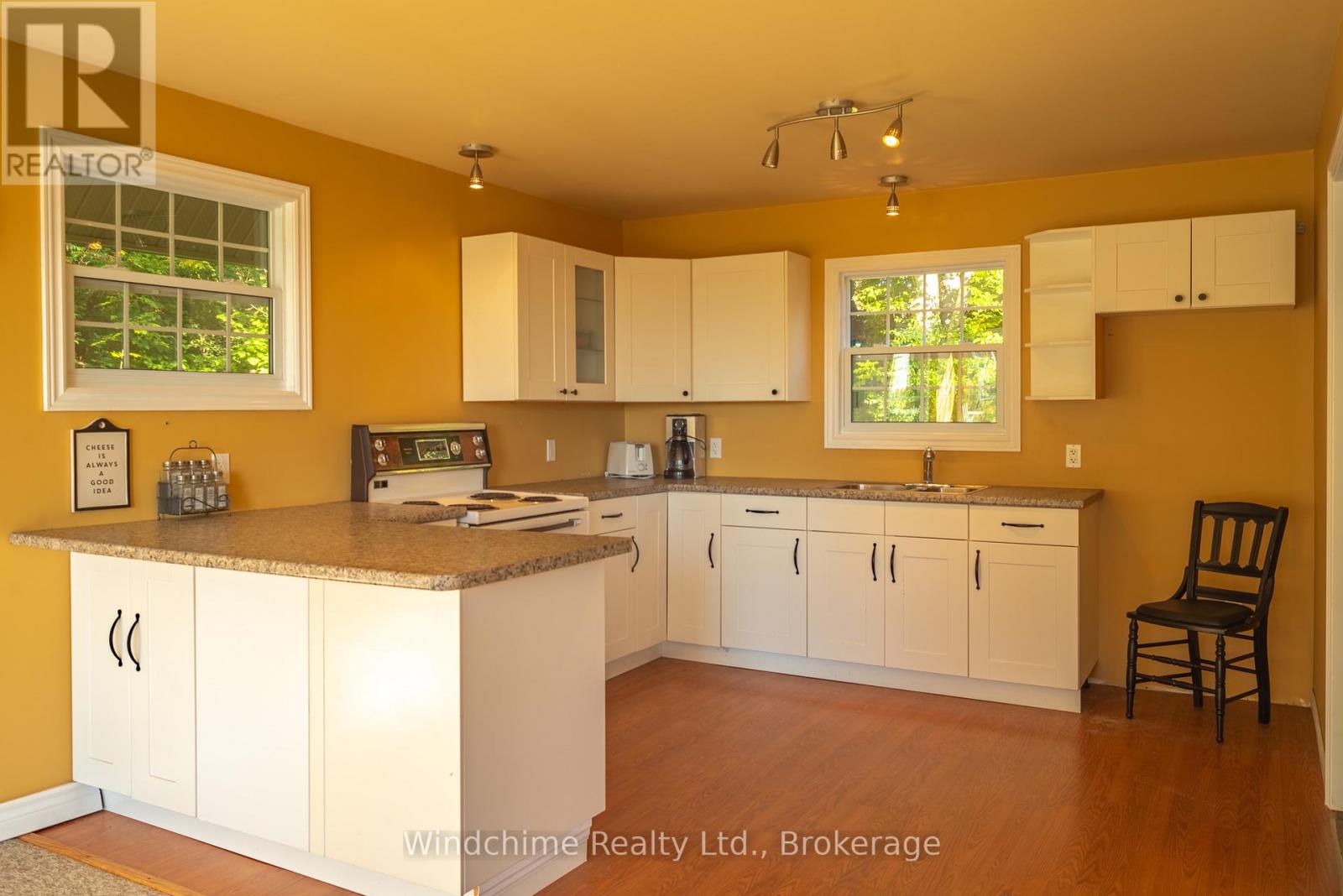 110 Old Baldy Access Road, Grey Highlands, Ontario  N0C 1G0 - Photo 12 - X12457622