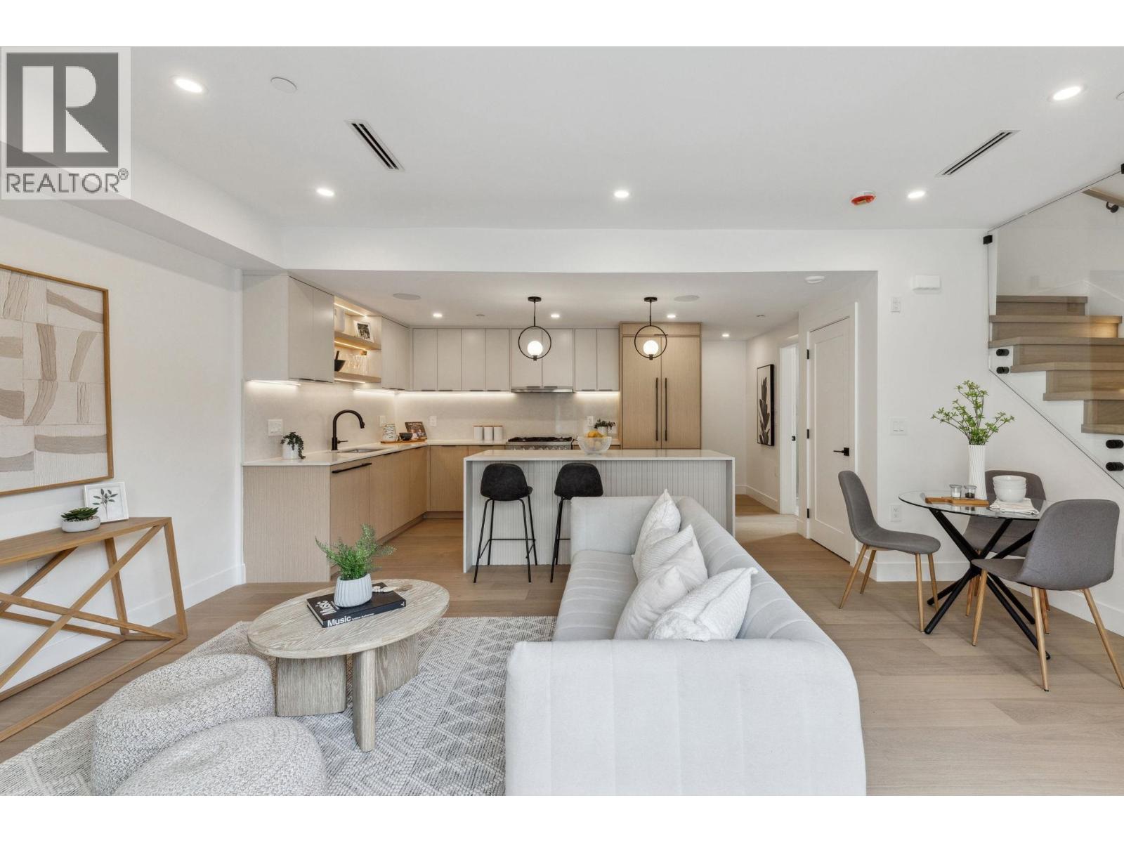 3383 Victoria Drive, Vancouver, British Columbia  V5N 4M3 - Photo 3 - R3048828
