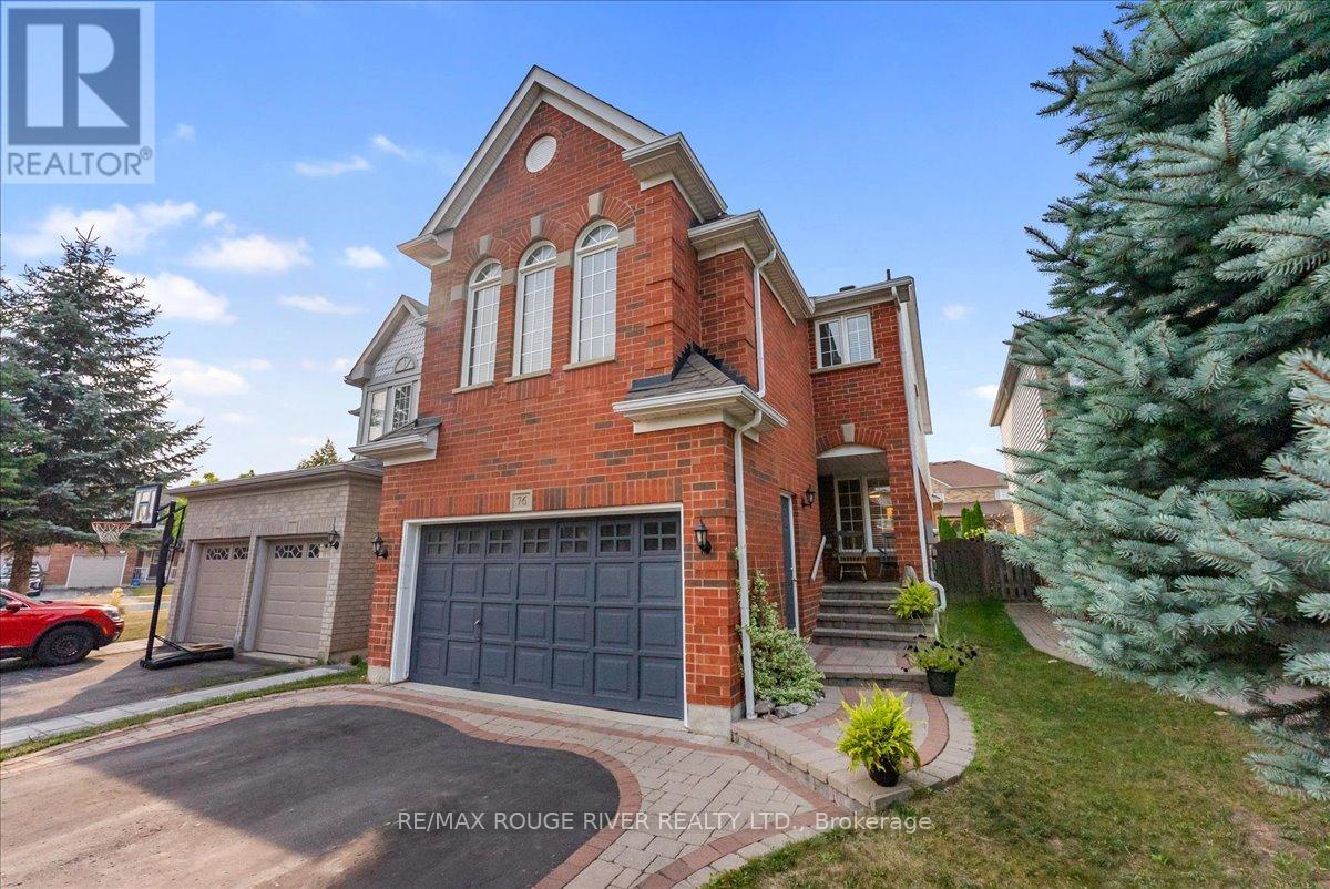 76 Merchants Avenue, Whitby, Ontario  L1P 1S6 - Photo 3 - E12428471