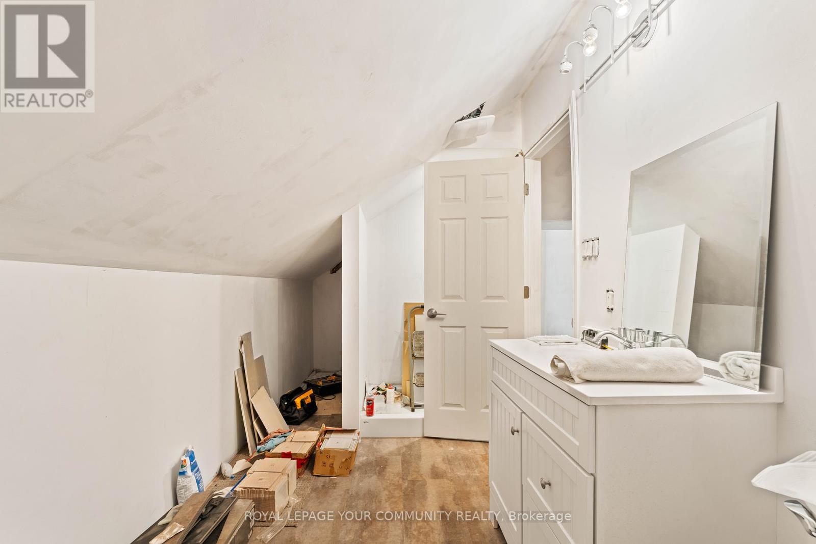 181 Burnham Street, Belleville, Ontario  K8N 3S1 - Photo 28 - X12457482