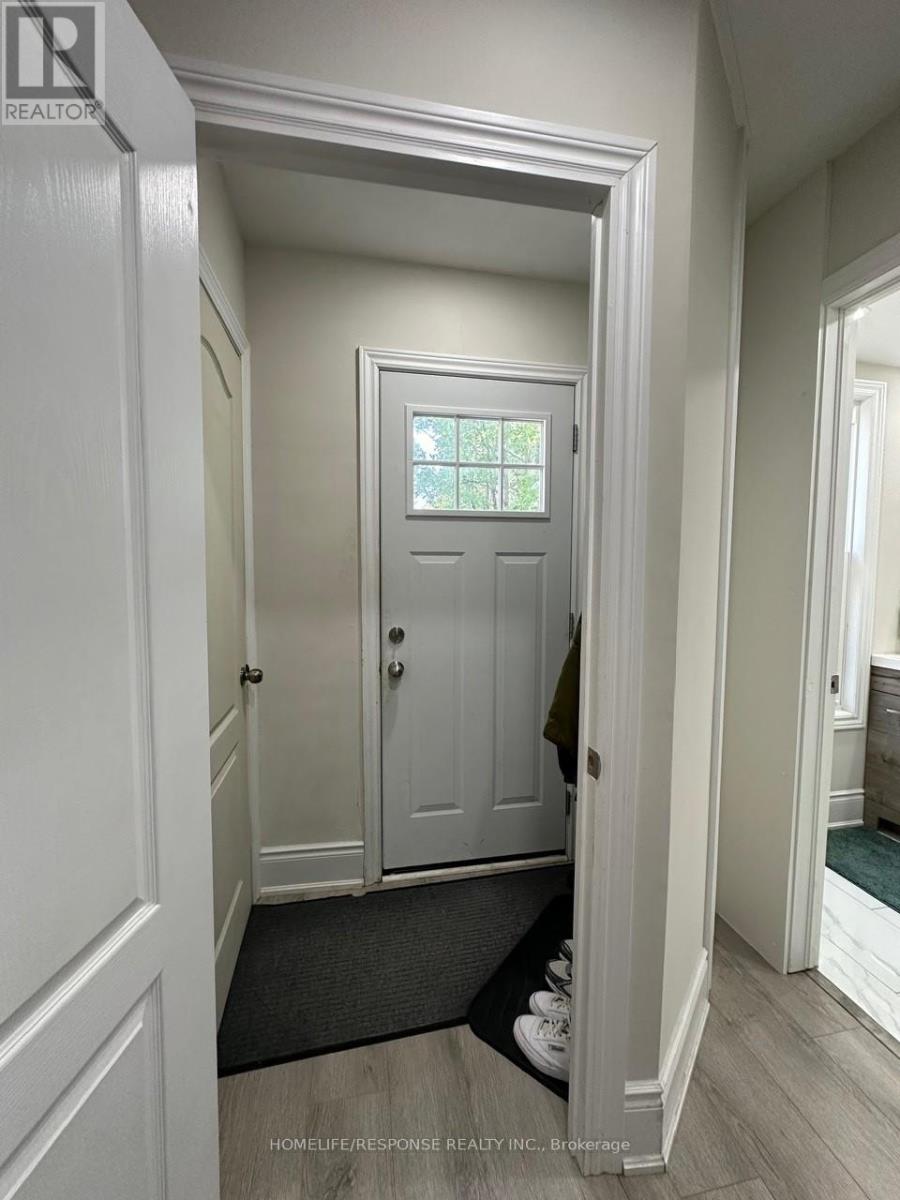 88 Shelby Avenue, Hamilton, Ontario  L8H 5L5 - Photo 10 - X12457487
