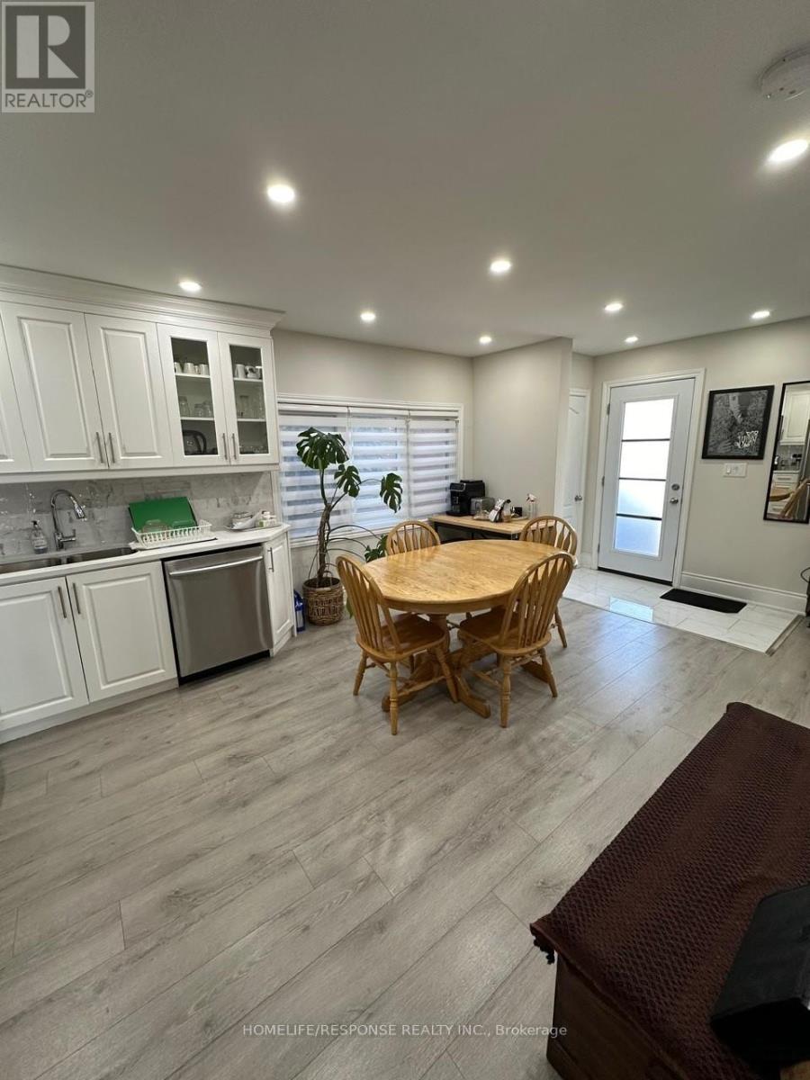 88 Shelby Avenue, Hamilton, Ontario  L8H 5L5 - Photo 7 - X12457487
