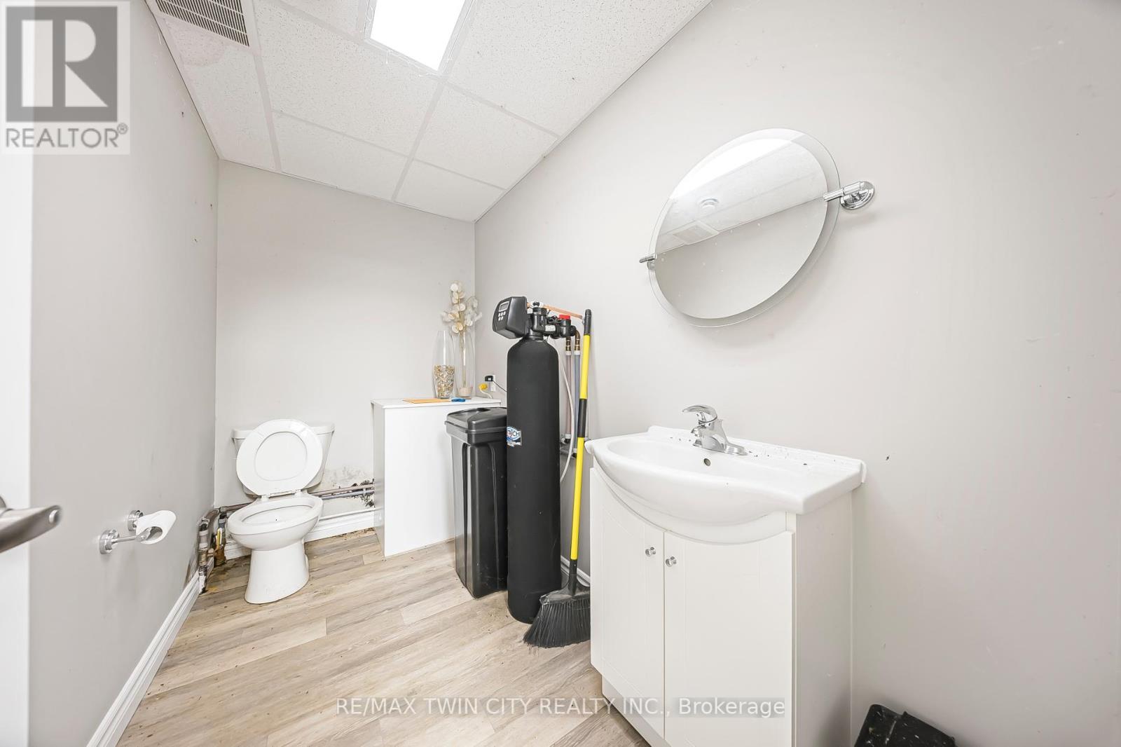 1599 Berlett's Road, Wilmot, Ontario  N0B 2L0 - Photo 43 - X12457546
