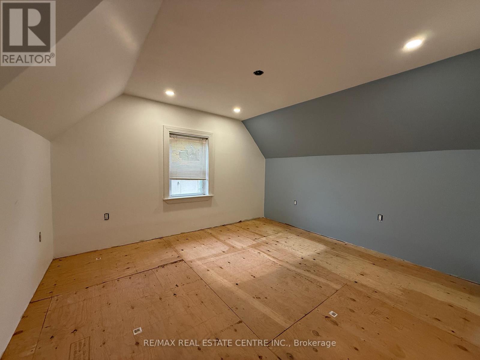 402 Main Street, Shelburne, Ontario  L9V 2Y9 - Photo 14 - X12457552