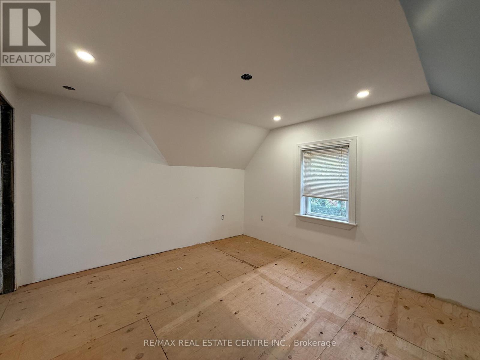 402 Main Street, Shelburne, Ontario  L9V 2Y9 - Photo 15 - X12457552