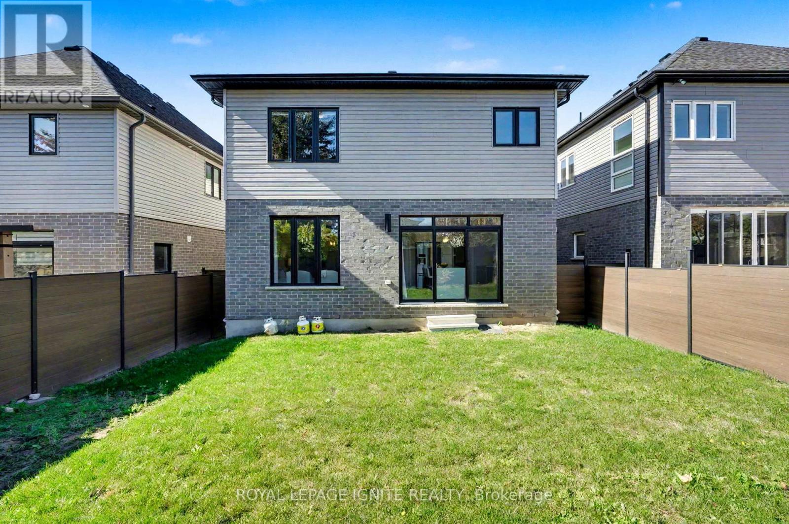 156 Ridgemount Street, Kitchener, Ontario  N2P 0K4 - Photo 49 - X12457568