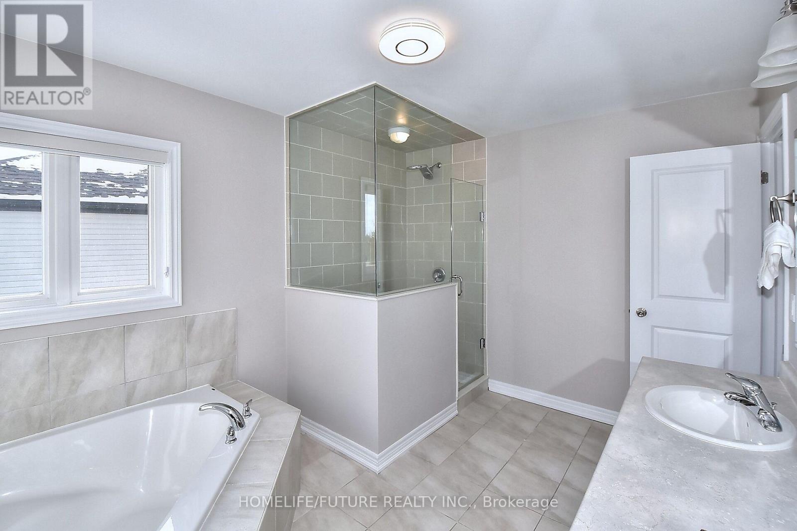 656 Lemay Grove, Peterborough, Ontario  K9K 0H8 - Photo 25 - X12457582