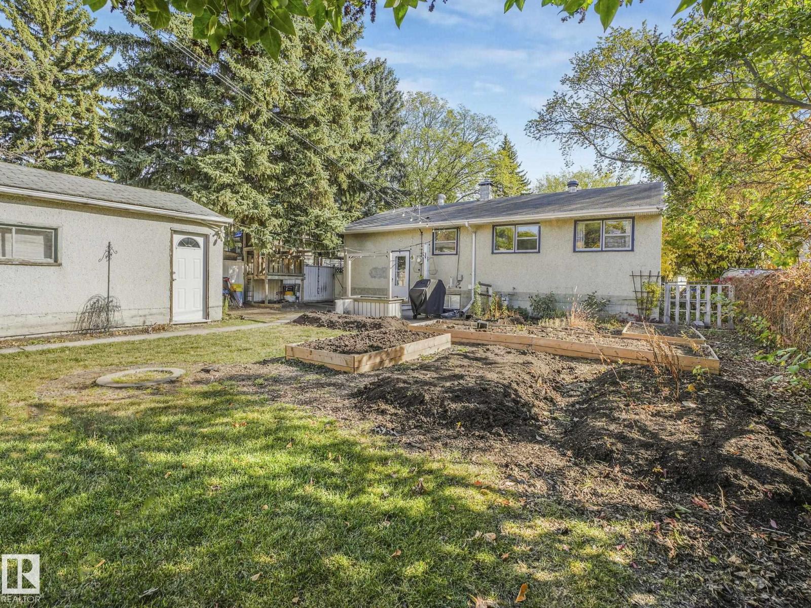 9534 81 St Nw, Edmonton, Alberta  T6C 2W5 - Photo 4 - E4461753