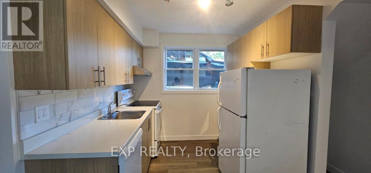 01 - 216 Mcarthur Avenue, Ottawa, Ontario  K1L 6P5 - Photo 7 - X12457637