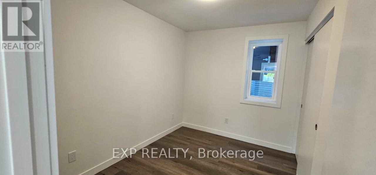 02 - 216 Mcarthur Avenue, Ottawa, Ontario  K1L 6P5 - Photo 9 - X12457638