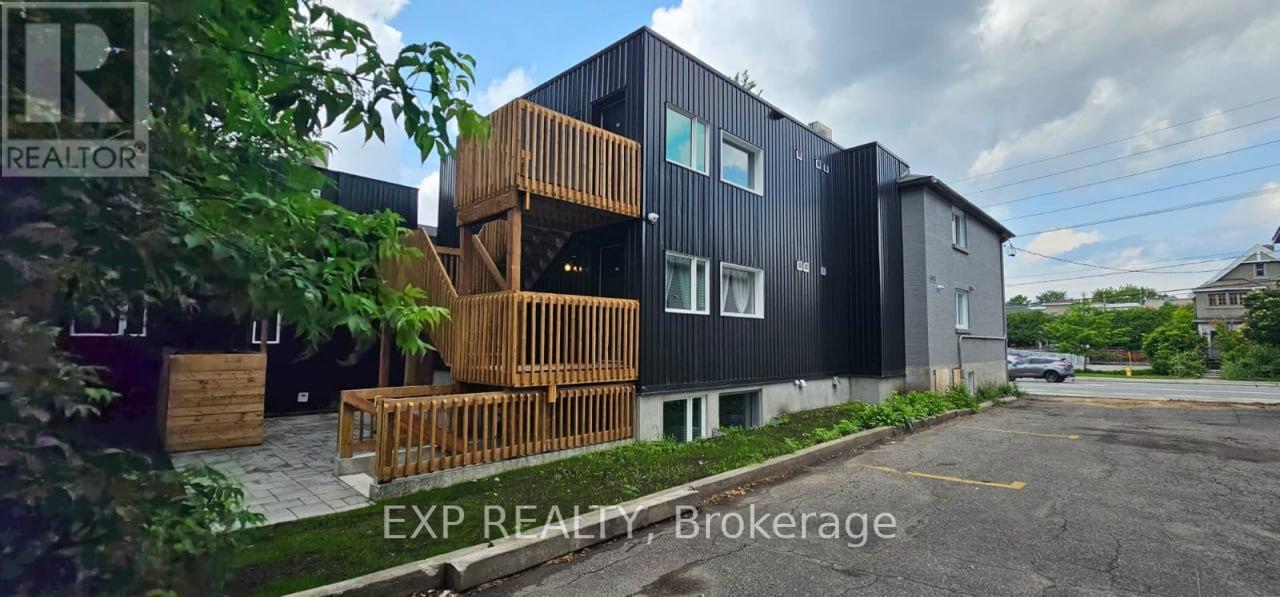 102 - 216 Mcarthur Avenue, Ottawa, Ontario  K1L 6P5 - Photo 1 - X12457640