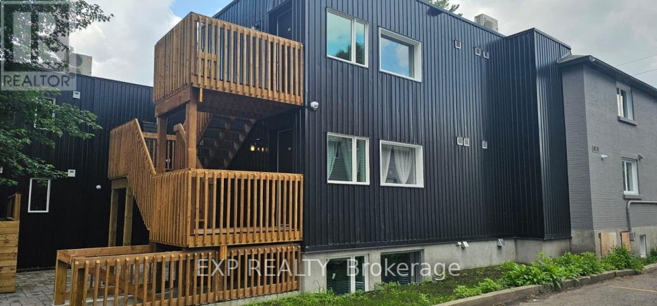 102 - 216 Mcarthur Avenue, Ottawa, Ontario  K1L 6P5 - Photo 14 - X12457640