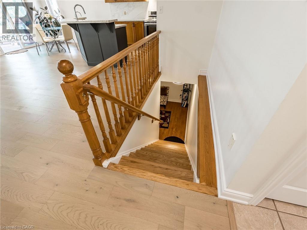 678 Salzburg Drive, Waterloo, Ontario  N2V 2N8 - Photo 10 - 40778382