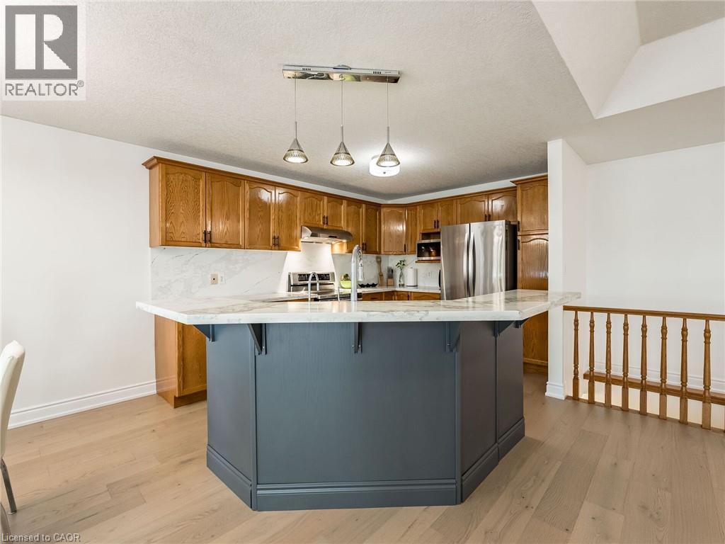 678 Salzburg Drive, Waterloo, Ontario  N2V 2N8 - Photo 18 - 40778382