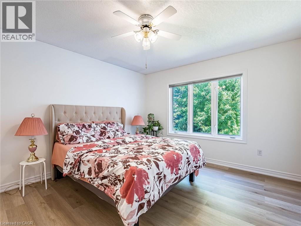 678 Salzburg Drive, Waterloo, Ontario  N2V 2N8 - Photo 20 - 40778382