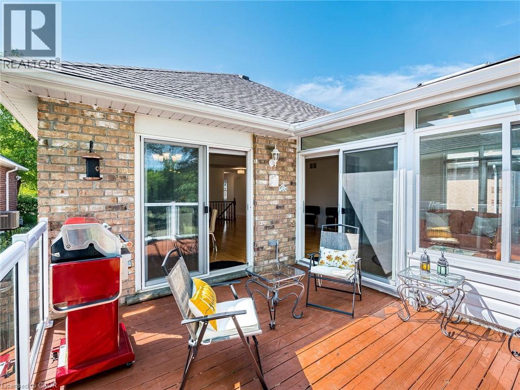 678 Salzburg Drive, Waterloo, Ontario  N2V 2N8 - Photo 37 - 40778382