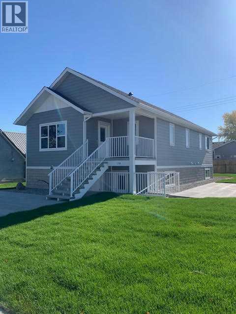 1, 106 22 Street, Fort Macleod, Alberta  T0L 0Z0 - Photo 2 - A2262848