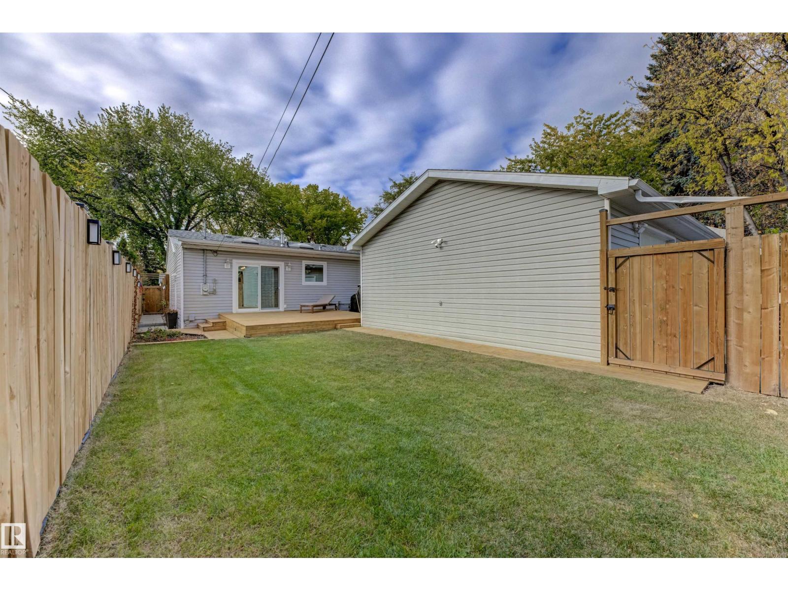 9115 79 St Nw, Edmonton, Alberta  T6C 2R3 - Photo 11 - E4461758