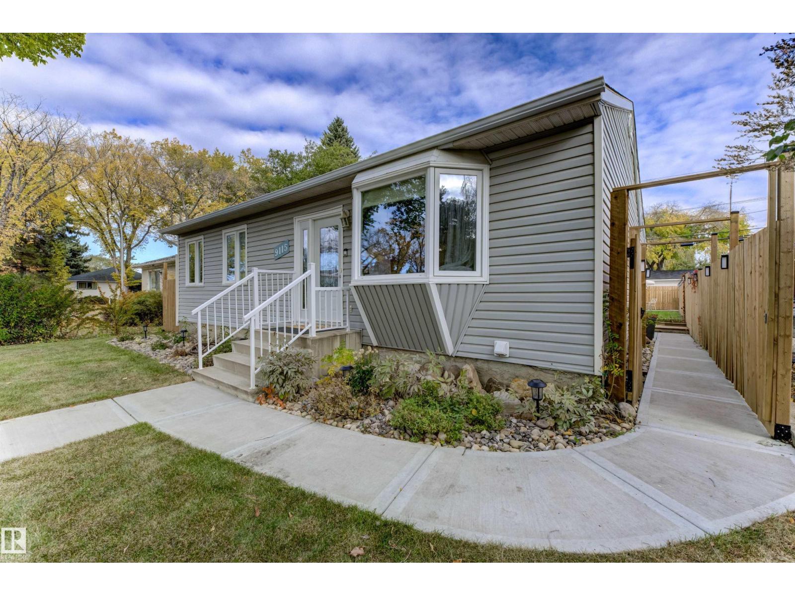 9115 79 St Nw, Edmonton, Alberta  T6C 2R3 - Photo 4 - E4461758