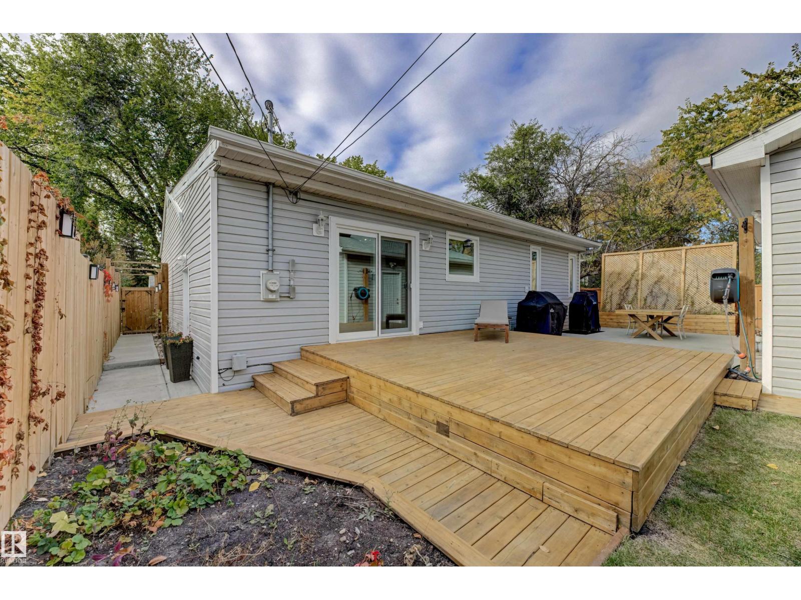 9115 79 St Nw, Edmonton, Alberta  T6C 2R3 - Photo 6 - E4461758
