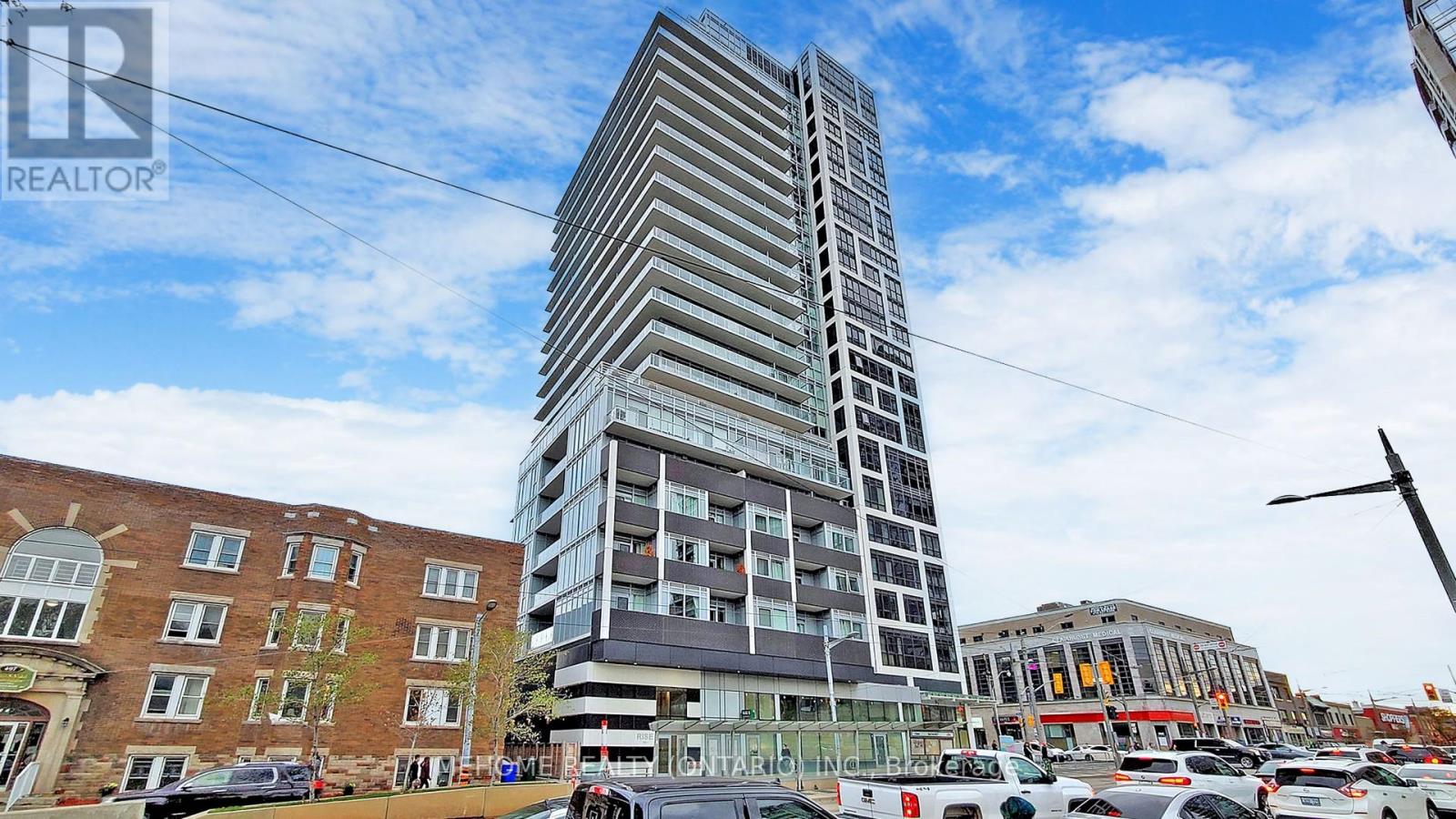 204 - 501 ST. CLAIR AVENUE W, Toronto, Ontario