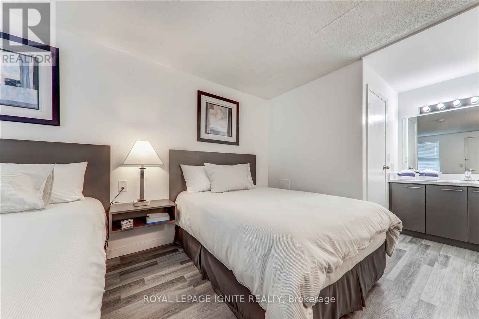 212 - 70 Port Darlington Road, Clarington, Ontario  L1C 6T9 - Photo 10 - E12457635