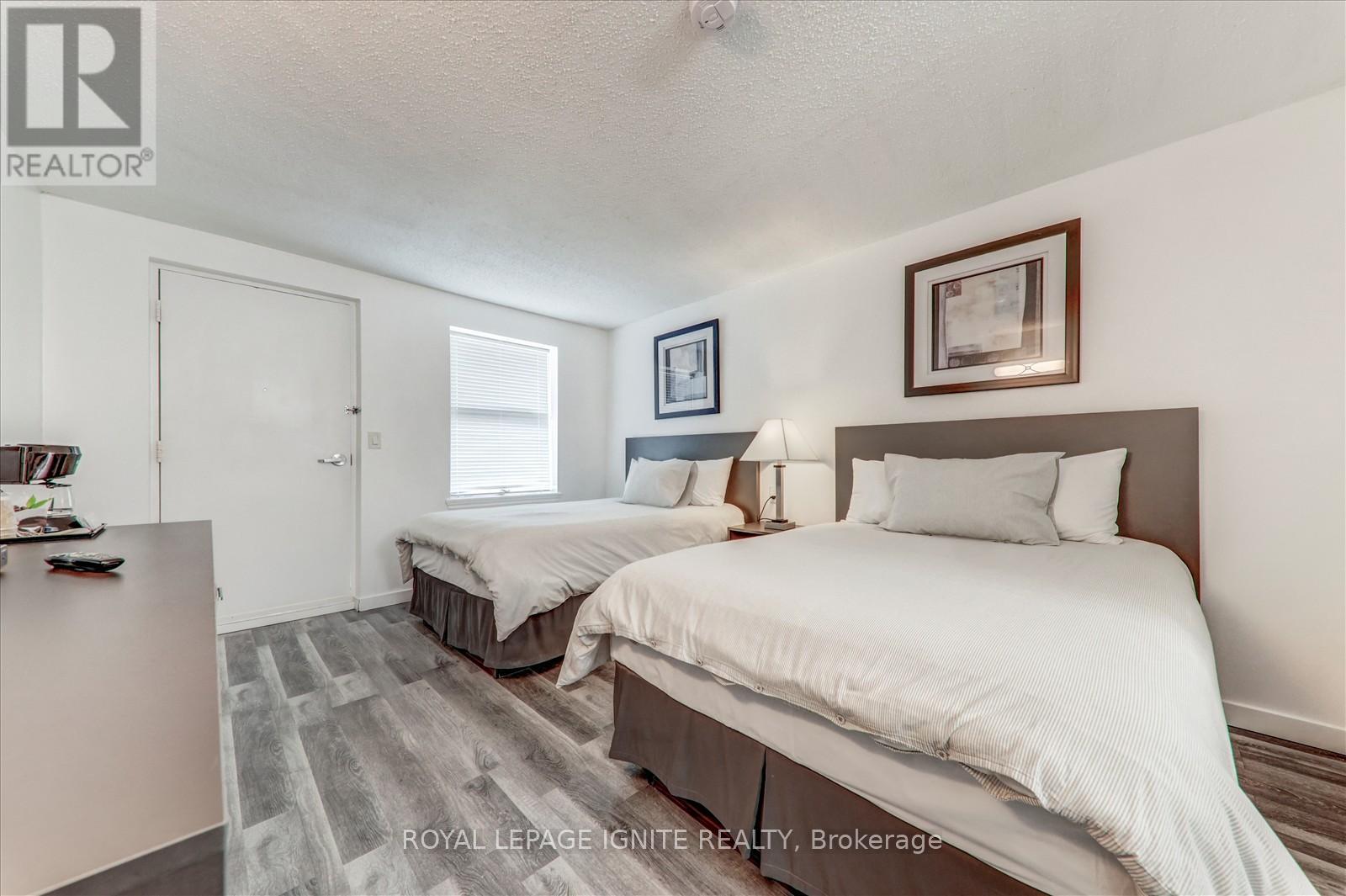 212 - 70 Port Darlington Road, Clarington, Ontario  L1C 6T9 - Photo 12 - E12457635