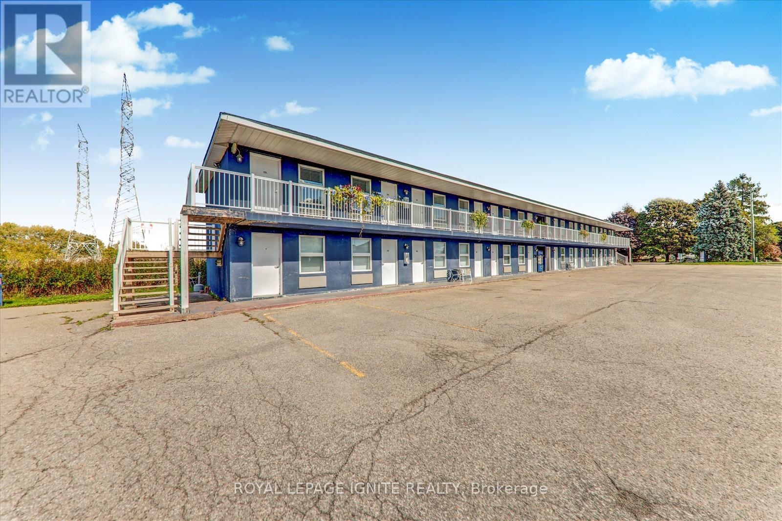 212 - 70 Port Darlington Road, Clarington, Ontario  L1C 6T9 - Photo 3 - E12457635