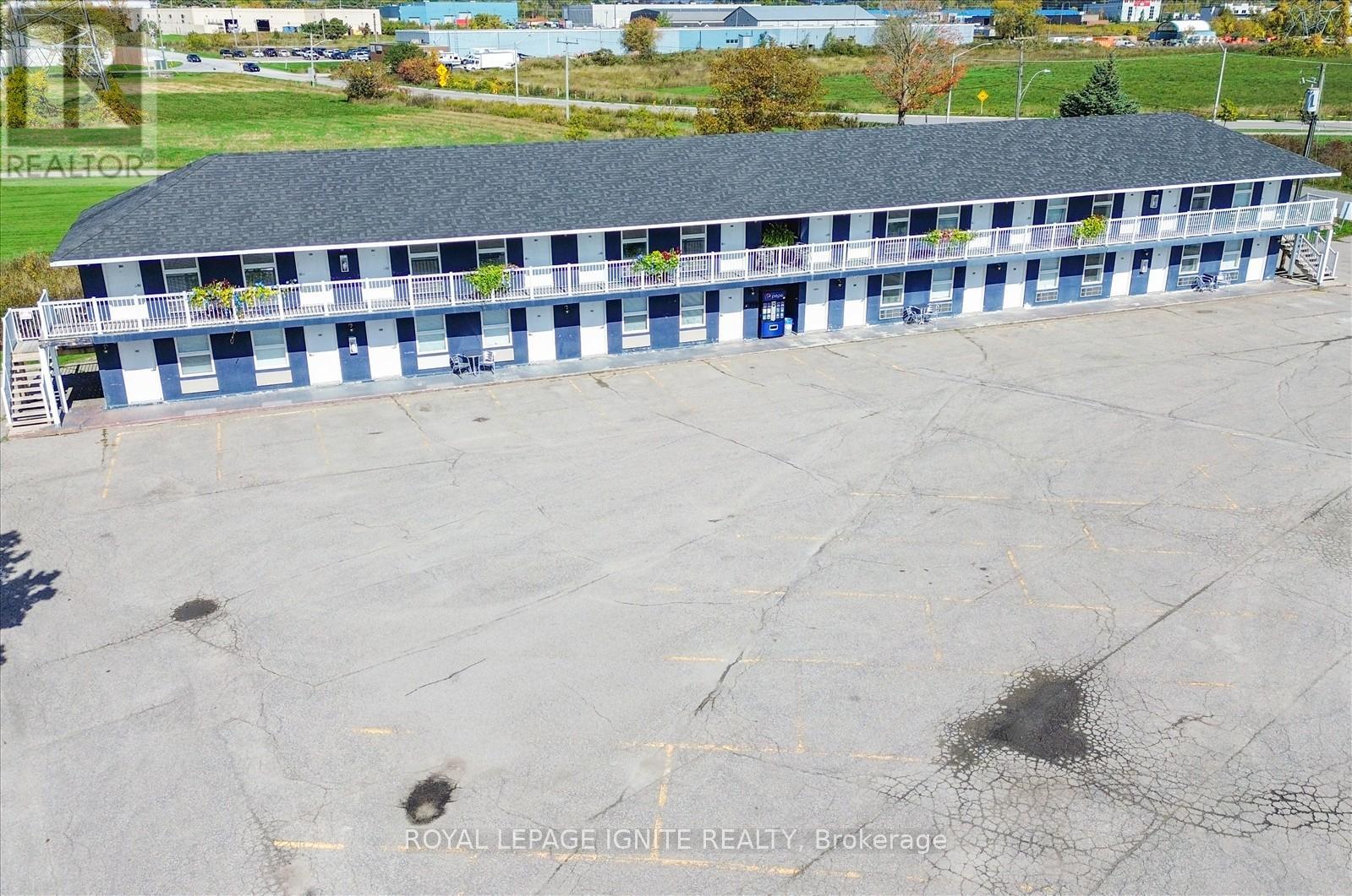 212 - 70 Port Darlington Road, Clarington, Ontario  L1C 6T9 - Photo 4 - E12457635