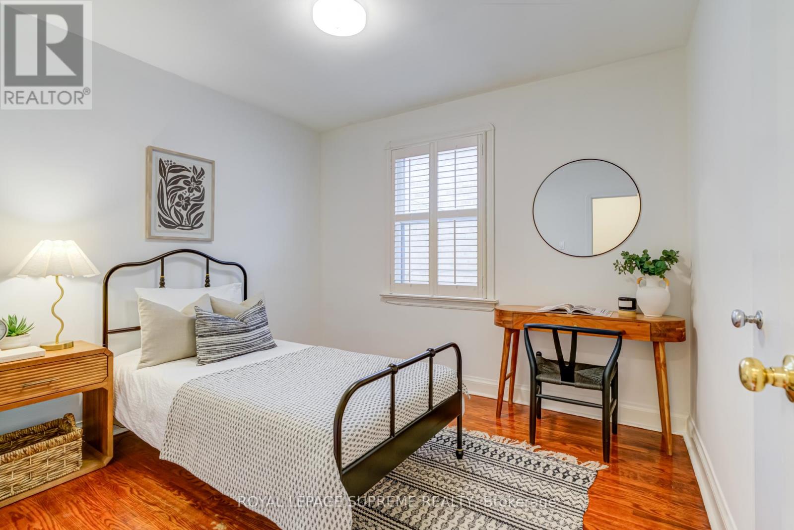 339 Hopewell Avenue, Toronto, Ontario  M6E 2S1 - Photo 20 - W12453831