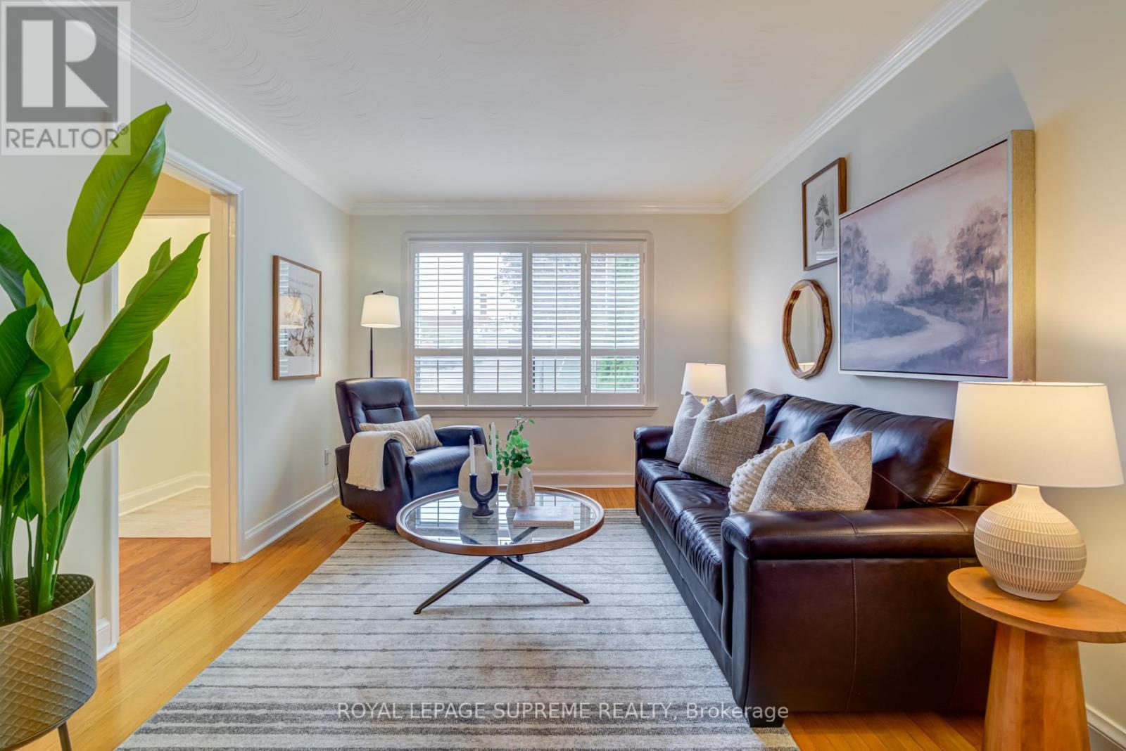 339 Hopewell Avenue, Toronto, Ontario  M6E 2S1 - Photo 4 - W12453831