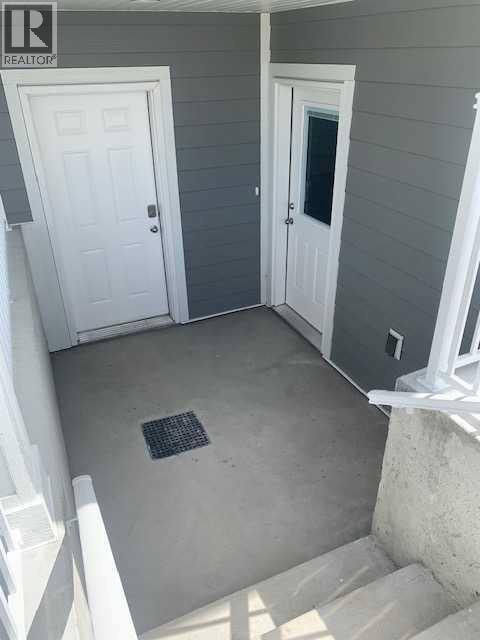 2, 106 22 Street, Fort Macleod, Alberta  T0L 0Z0 - Photo 3 - A2262849