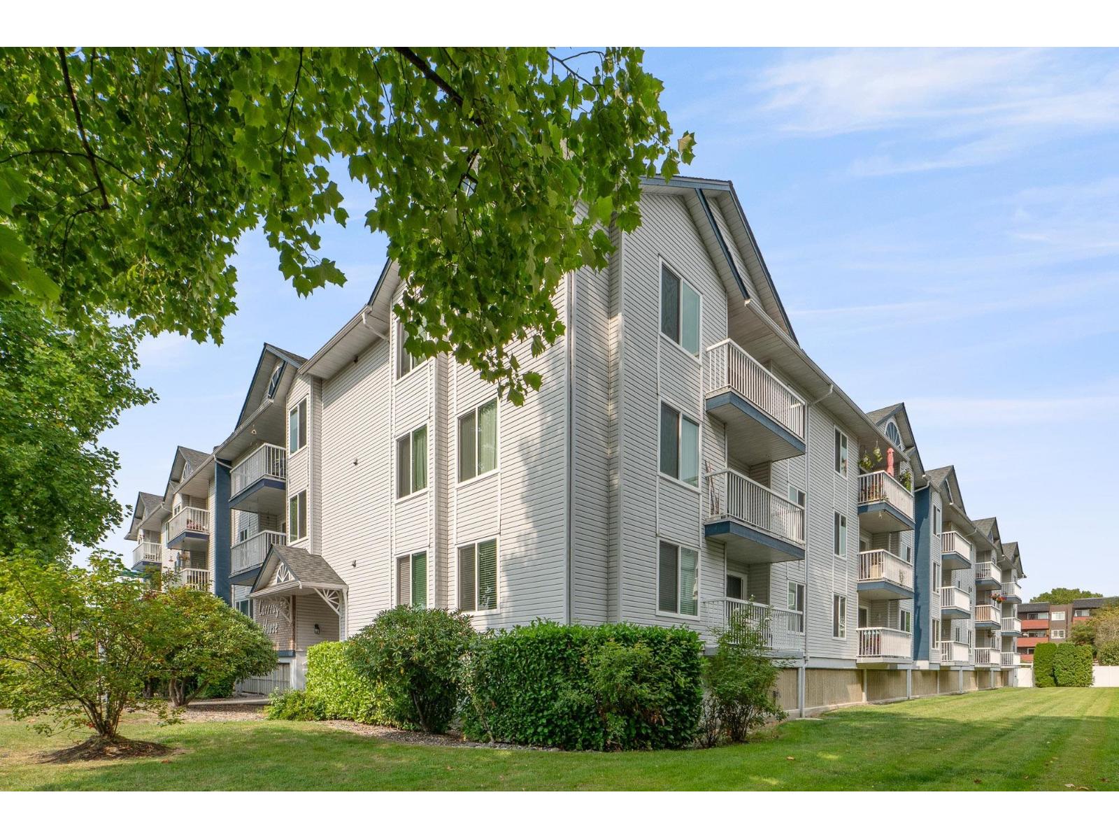 309 17695 58 Avenue, Surrey, British Columbia  V3S 1L5 - Photo 2 - R3044840